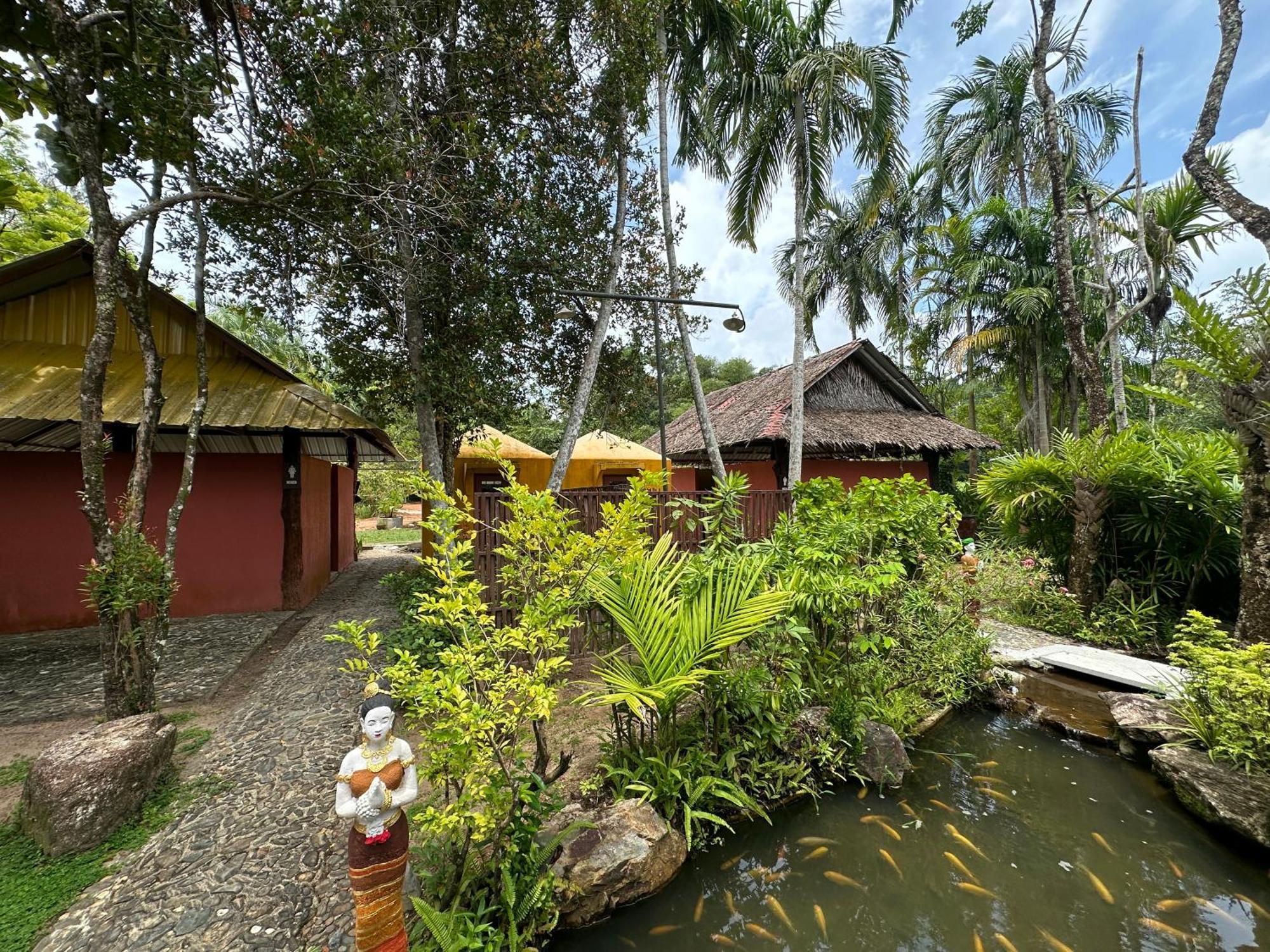 Thai Mueang Sawasdee Lagoon Resort מראה חיצוני תמונה